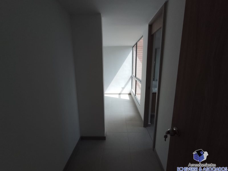 Apartamento en venta en La Cuenca, Envigado · foto 2 de 10