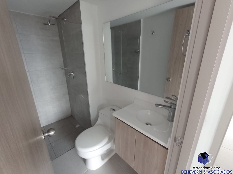 Apartamento en venta en La Cuenca, Envigado · foto 8 de 10