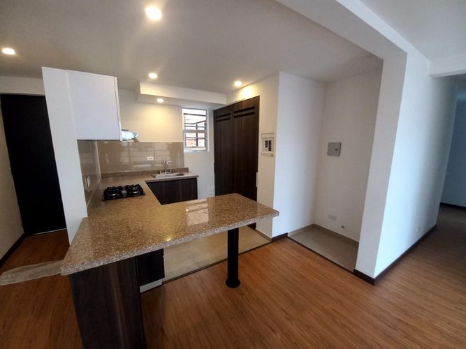 Apartamento de 3 alcobas en venta en Diamante Occidental, Mosquera, 78 m² · foto 3 de 21
