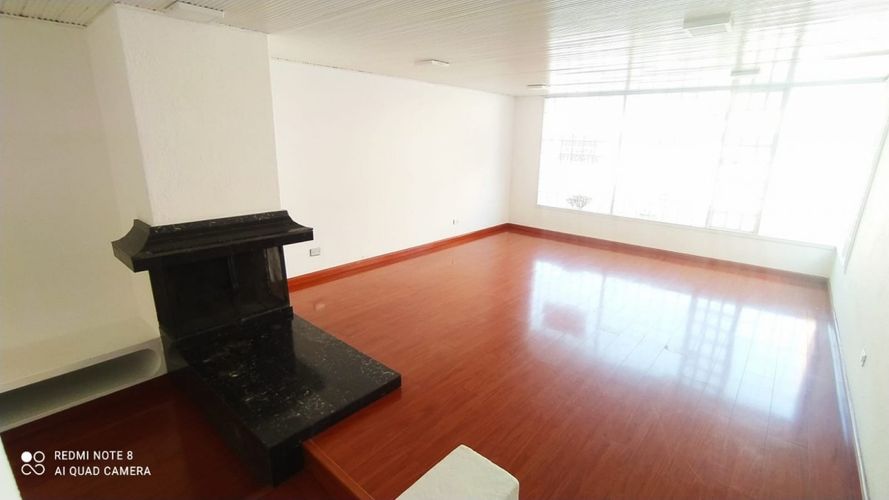 Casa de 4 alcobas en venta en Unicentro Bogotá, Bogotá, 500 m² · foto 5 de 24