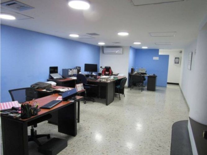 Edificio en arriendo en Popular, Cali, 430 m² · foto 17 de 24