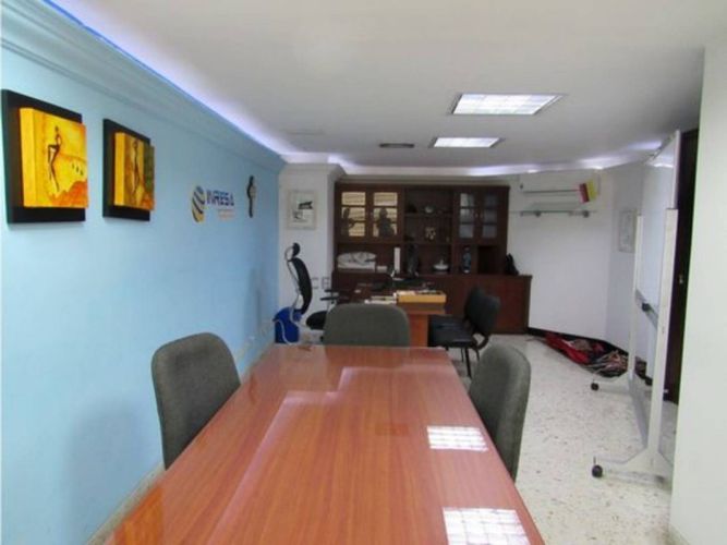 Edificio en arriendo en Popular, Cali, 430 m² · foto 18 de 24