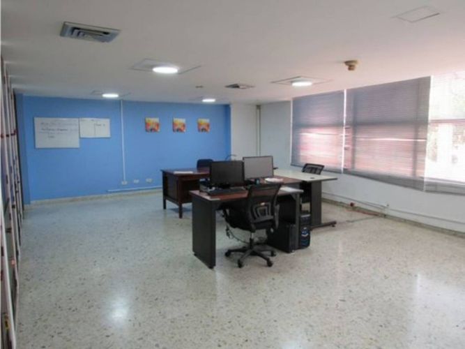 Edificio en arriendo en Popular, Cali, 430 m² · foto 20 de 24