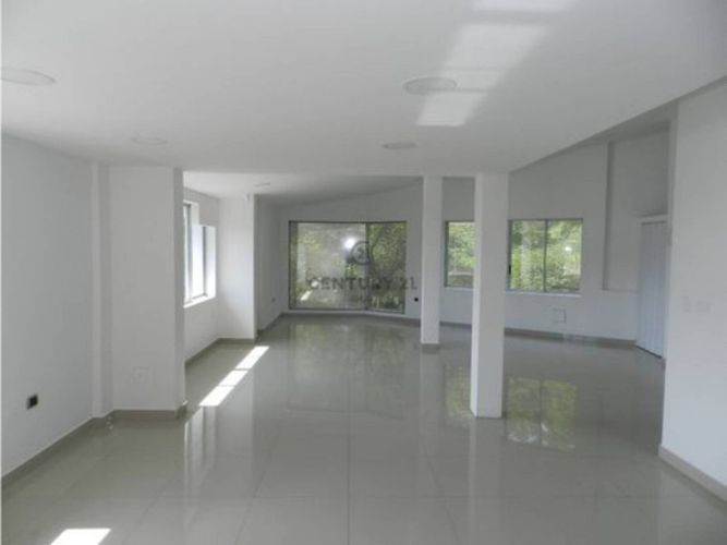 Edificio en venta en San Fernando Viejo, Cali, 511 m² · foto 2 de 18