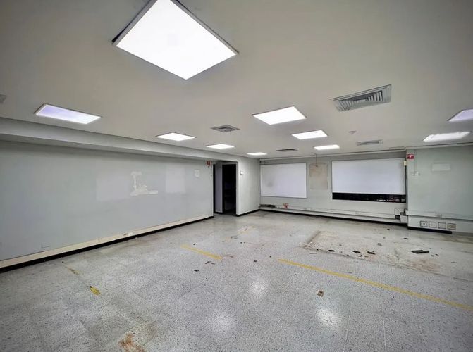 Local en venta en El Poblado, Medellín, 89 m² · foto 5 de 6