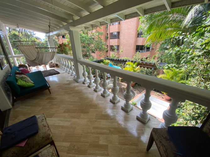 Casa de 4 alcobas en venta en El Tesoro, Medellín, 400 m² · foto 5 de 14
