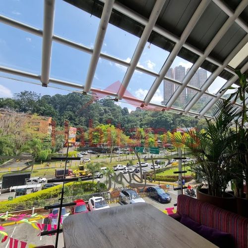 Local en venta en El Poblado, Medellín, 111 m² · foto 7 de 16