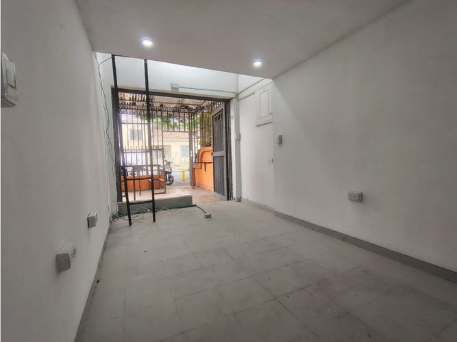 Local en arriendo en San Fernando Viejo, Cali, 30 m² · foto 3 de 14