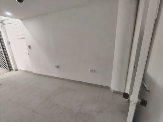 Local en arriendo en San Fernando Viejo, Cali, 30 m² · foto 11 de 14