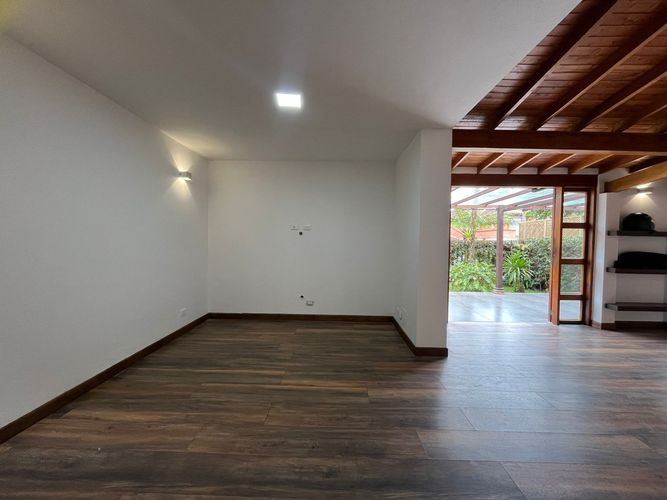 Casa de 4 alcobas en arriendo en El Retiro, 240 m² · foto 13 de 20