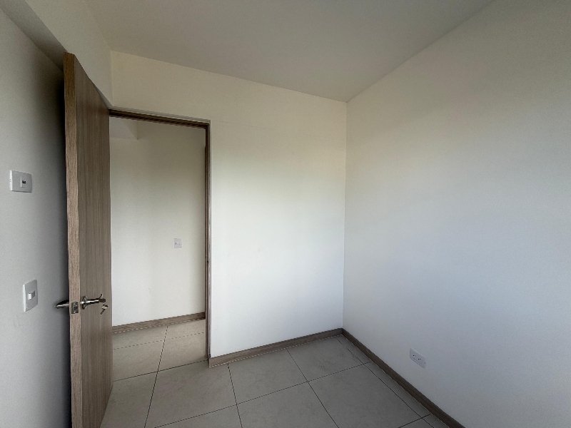 Apartamento en venta en Alcaravanes, Marinilla · foto 9 de 13
