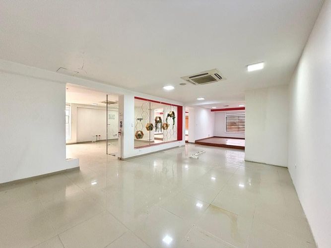 Local en arriendo en San Joaquin, Pereira, 110 m² · foto 5 de 9