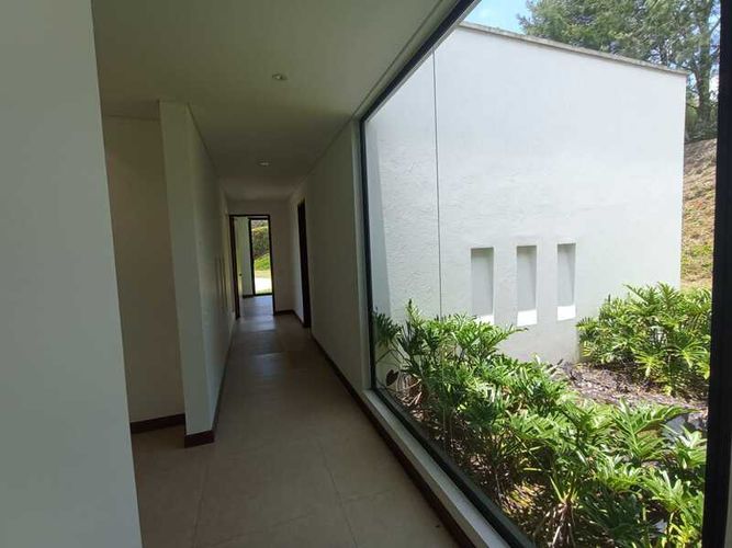 Casa de 4 alcobas en venta en Guamito, La Ceja, 450 m² · foto 13 de 24