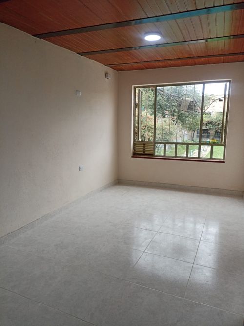 Casa de 8 alcobas en venta en El Dorado, Mosquera, 220 m² · foto 11 de 20