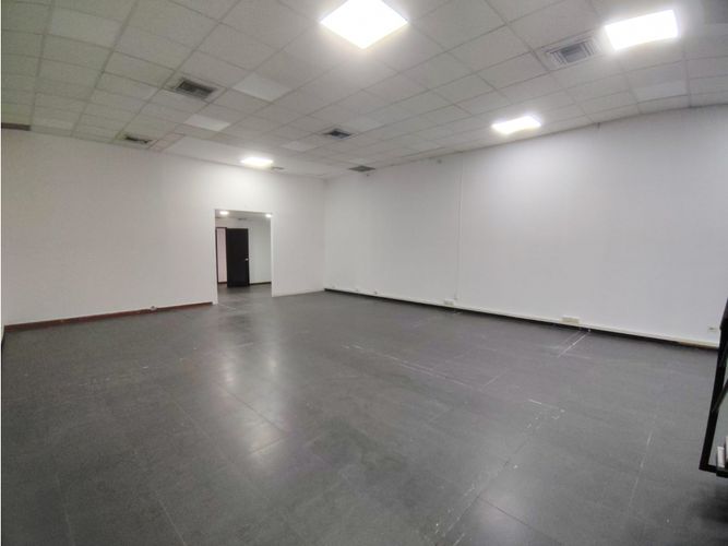 Local en arriendo en Santa Monica, Cali, 200 m² · foto 4 de 24