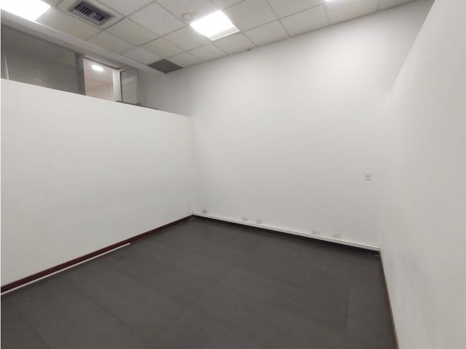 Local en arriendo en Santa Monica, Cali, 200 m² · foto 7 de 24