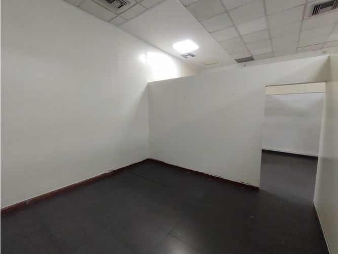 Local en arriendo en Santa Monica, Cali, 200 m² · foto 10 de 24