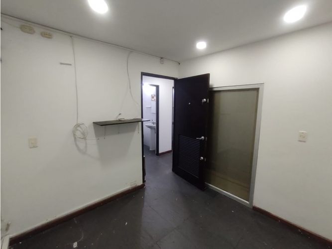 Local en arriendo en Santa Monica, Cali, 200 m² · foto 13 de 24
