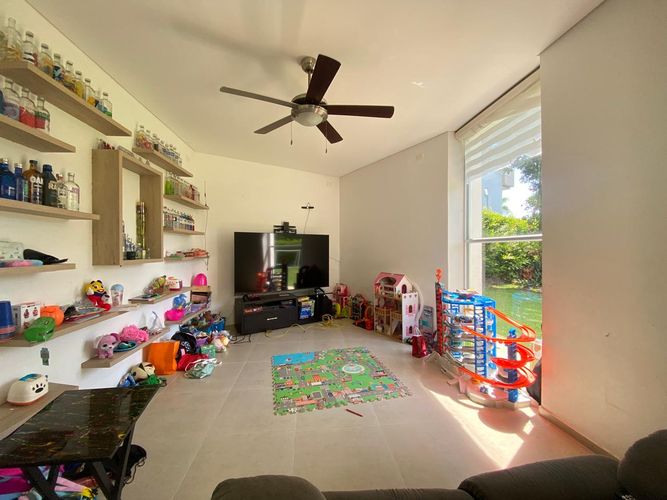 Casa de 4 alcobas en venta en Peon, Jamundí, 352 m² · foto 12 de 24