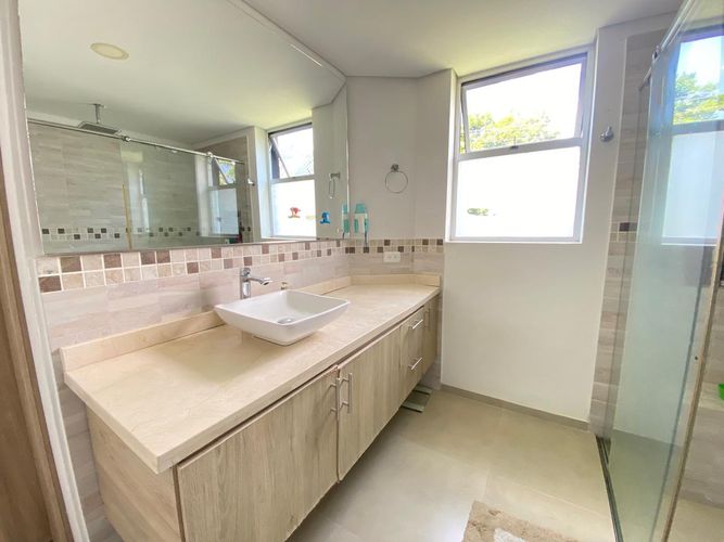 Casa de 4 alcobas en venta en Peon, Jamundí, 352 m² · foto 14 de 24