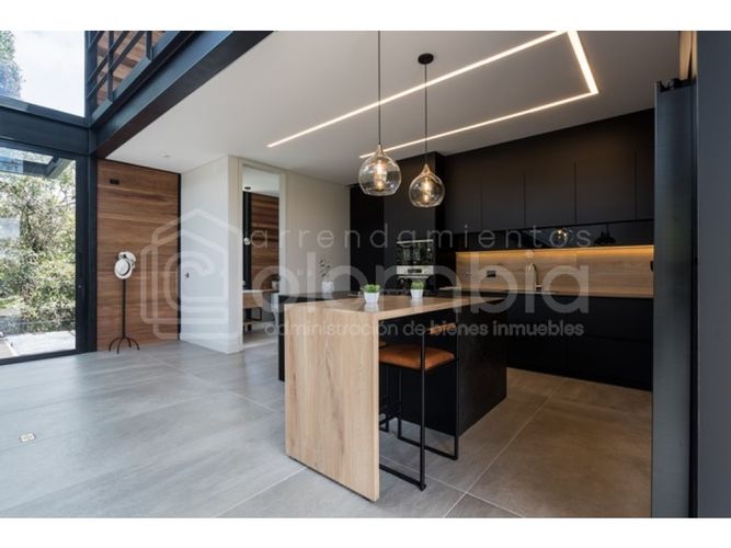 Casa de 2 alcobas en venta en Pantanillo, Envigado, 304 m² · foto 3 de 24