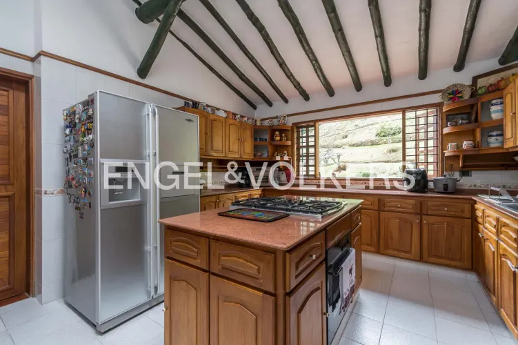 Casa de 4 alcobas en venta en Carrizales, Rionegro, 423 m² · foto 8 de 24