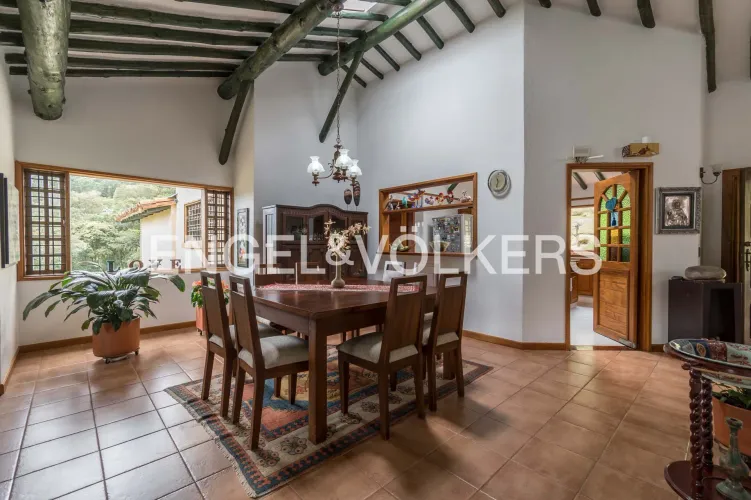 Casa de 4 alcobas en venta en Carrizales, Rionegro, 423 m² · foto 6 de 24
