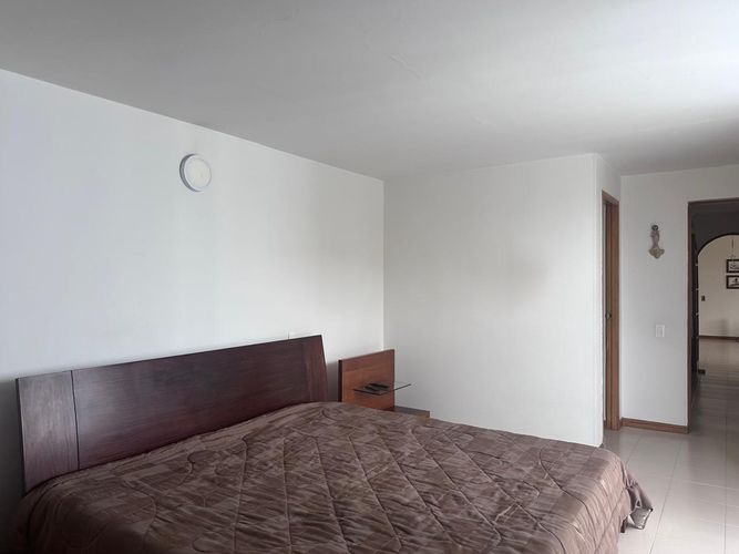 Apartamento de 3 alcobas en arriendo en El Poblado, Medellín, 135 m² · foto 10 de 16