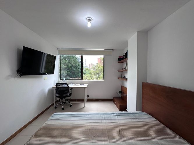 Apartamento de 3 alcobas en arriendo en El Poblado, Medellín, 135 m² · foto 13 de 16