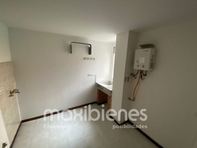 Apartamento de 3 alcobas en arriendo en Vía Las Palmas, Medellín, 70 m² · foto 10 de 10