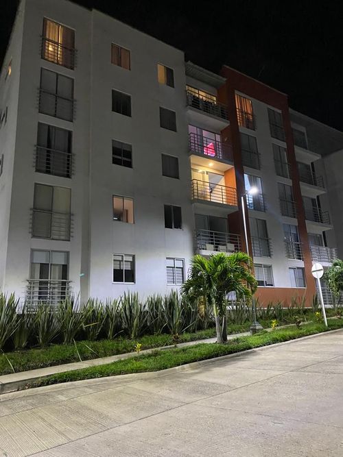 Apartamento de 2 alcobas en venta en Puerto Madero Ii, Pereira, 50 m² · foto 2 de 16