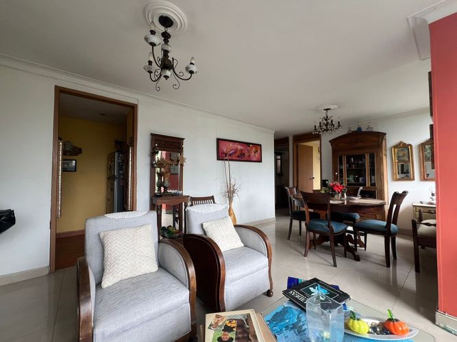 Apartamento de 2 alcobas en arriendo en El Poblado, Medellín, 79 m² · foto 8 de 14