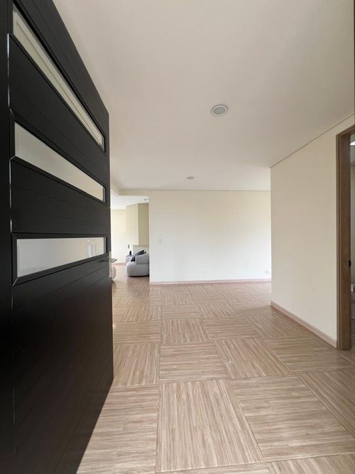Casa de 4 alcobas en venta en Tiquiza, Chía, 185 m² · foto 2 de 23