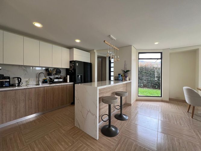Casa de 4 alcobas en venta en Tiquiza, Chía, 185 m² · foto 4 de 23