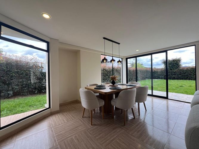 Casa de 4 alcobas en venta en Tiquiza, Chía, 185 m² · foto 8 de 23