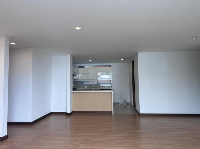 Apartamento de 2 alcobas en arriendo en El Poblado, Medellín, 114 m² · foto 5 de 17