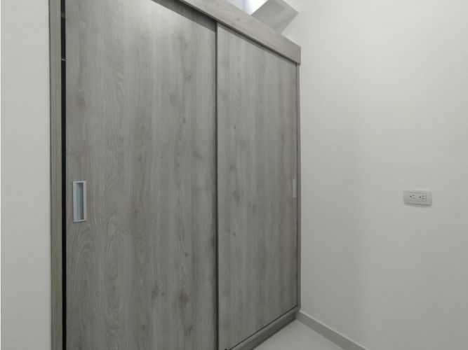 Casa de 4 alcobas en venta en Escobero, Envigado, 345 m² · foto 13 de 24
