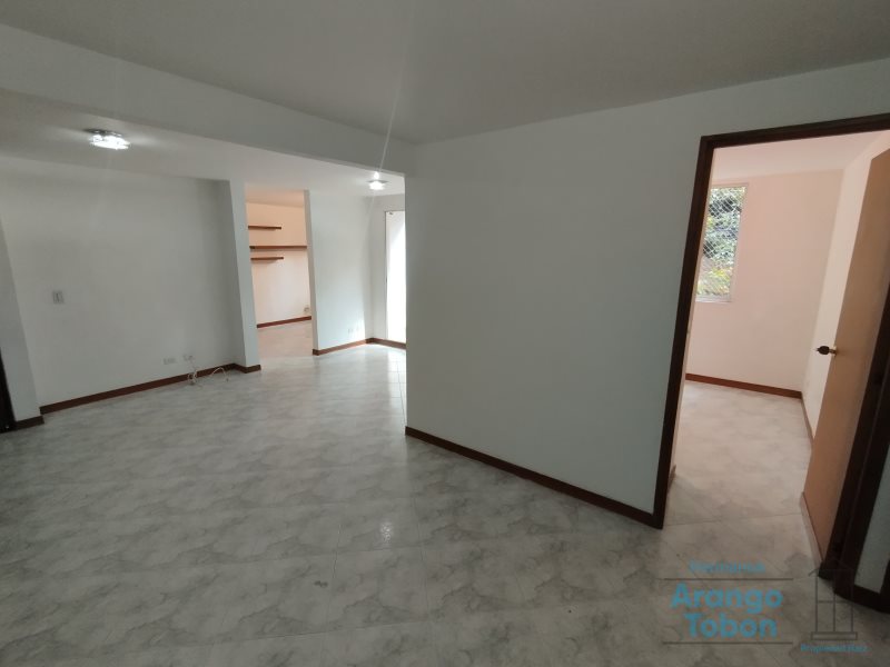 Apartamento en venta en Castropol, Medellín 3