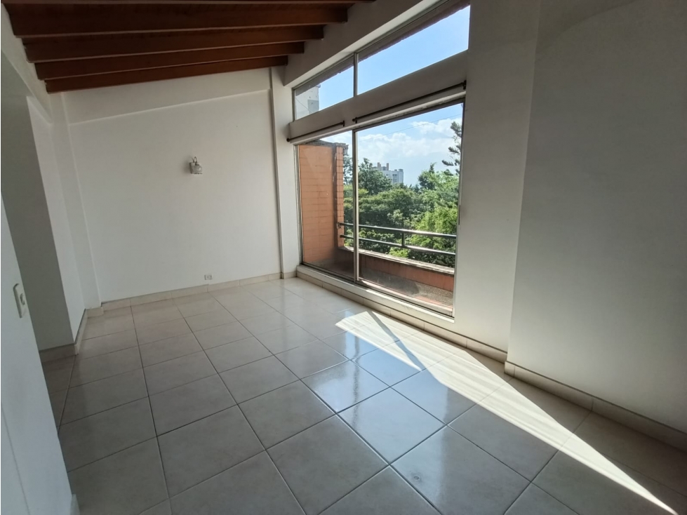 Apartment for sale in Calasanz, Medellín 4