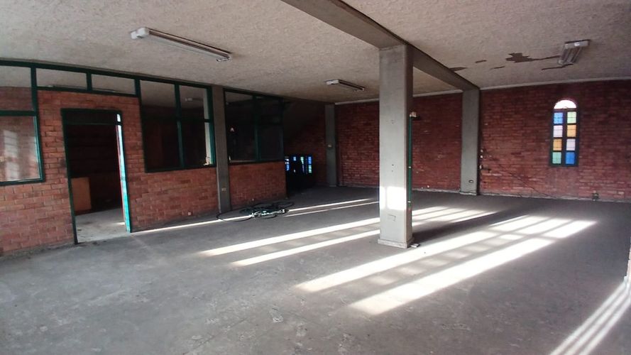 Bodega en venta en Popular, Cali, 400 m² · foto 3 de 18