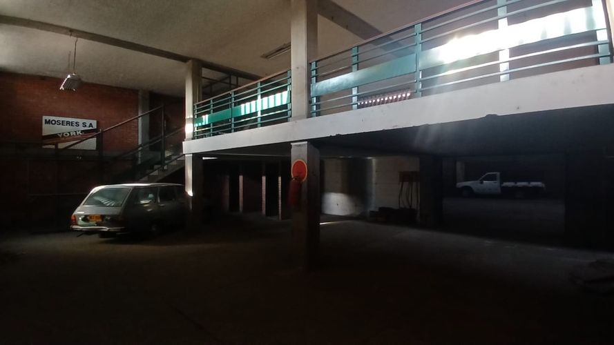 Bodega en venta en Popular, Cali, 400 m² · foto 6 de 18