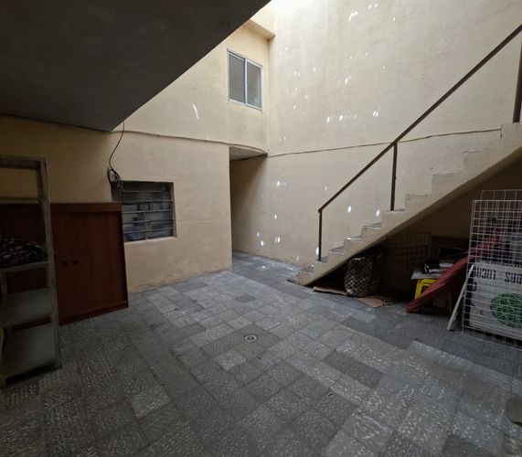 Casa de 9 alcobas en venta en Las Ferias, Bogotá, 276 m² · foto 3 de 24