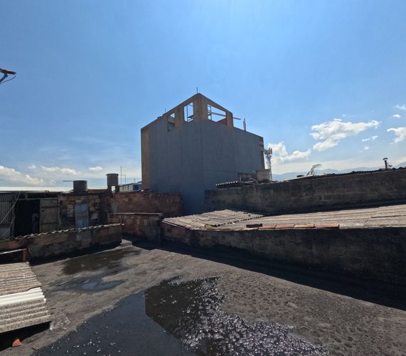 Casa de 9 alcobas en venta en Las Ferias, Bogotá, 276 m² · foto 23 de 24