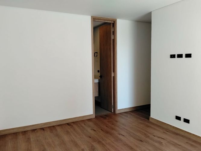 Apartamento de 3 alcobas en venta en El Poblado, Medellín, 133 m² · foto 14 de 19
