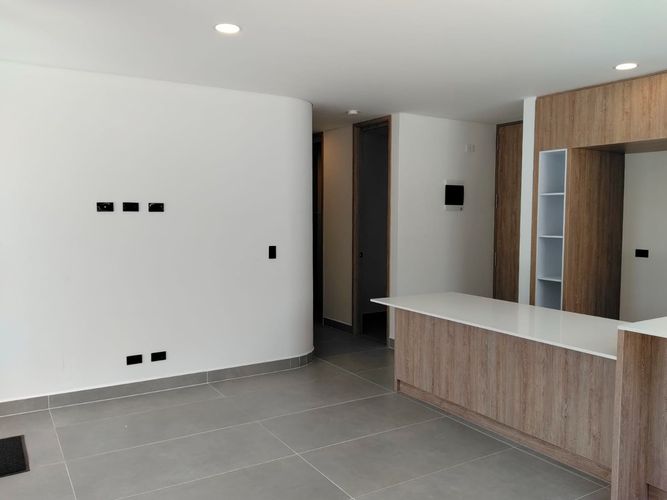 Apartamento de 3 alcobas en venta en El Poblado, Medellín, 133 m² · foto 7 de 19