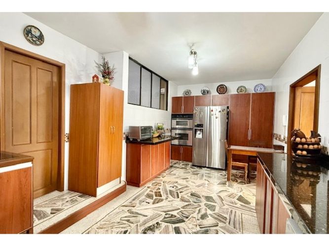 Apartamento de 3 alcobas en venta en Santa Teresita, Cali, 293 m² · foto 6 de 24