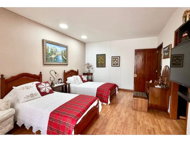 Apartamento de 3 alcobas en venta en Santa Teresita, Cali, 293 m² · foto 15 de 24