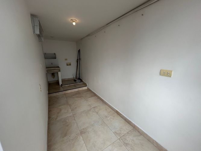 Apartamento de 3 alcobas en arriendo en Santa Fe, Medellín, 140 m² · foto 15 de 18