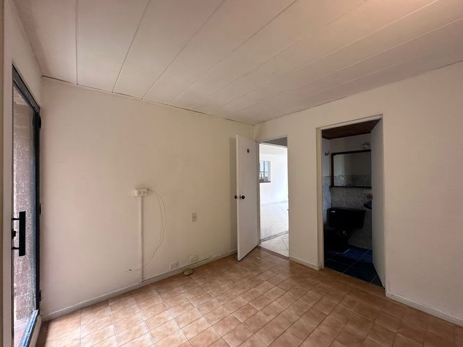 Apartamento de 3 alcobas en arriendo en Los Naranjos, Medellín, 65 m² · foto 15 de 17