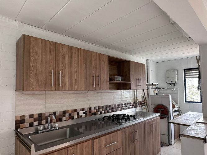 Apartamento de 3 alcobas en arriendo en Los Naranjos, Medellín, 65 m² · foto 4 de 17